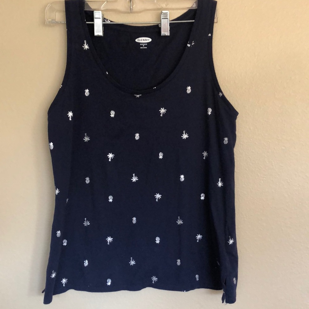 Old navy pineapple and palm tree tanks top size m